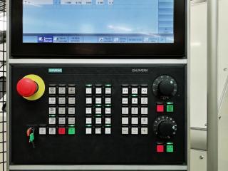 Ovládací panel drebomatu s S840D
